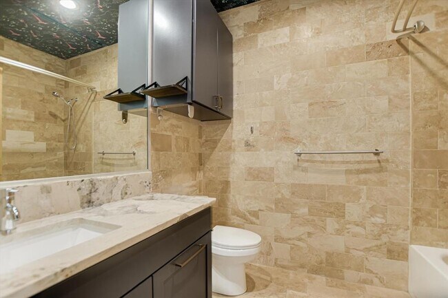 Building Photo - 1600 Barton Springs Rd