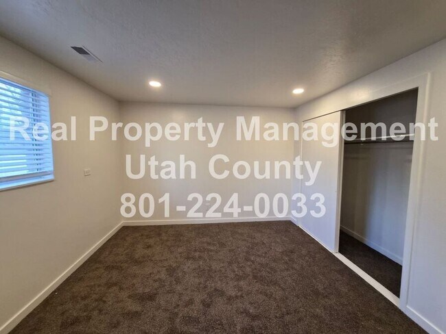 Building Photo - 1146 W 100 N