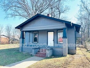 Building Photo - 1500 Bradt St