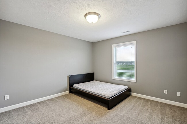 Building Photo - 4533 Nicklaus Dr