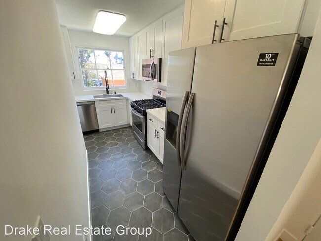 Building Photo - 1132-1142 Princeton St