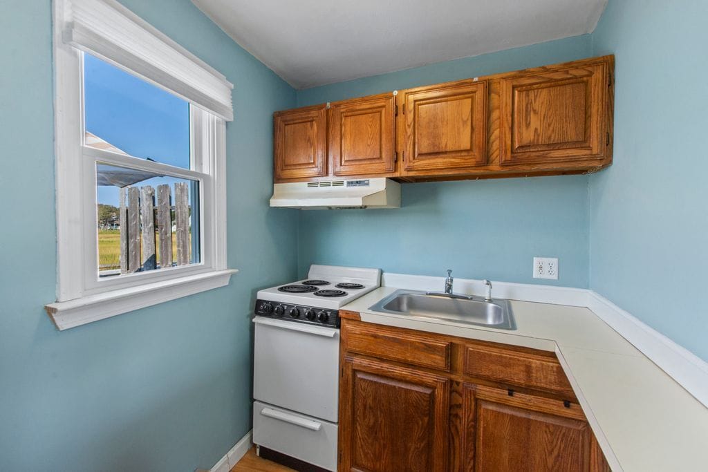 Building Photo - 12 Lower County Rd