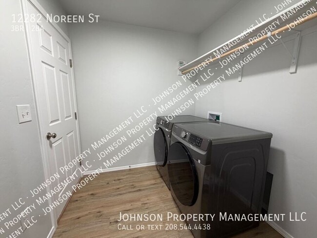 Building Photo - 12282 Noreen St