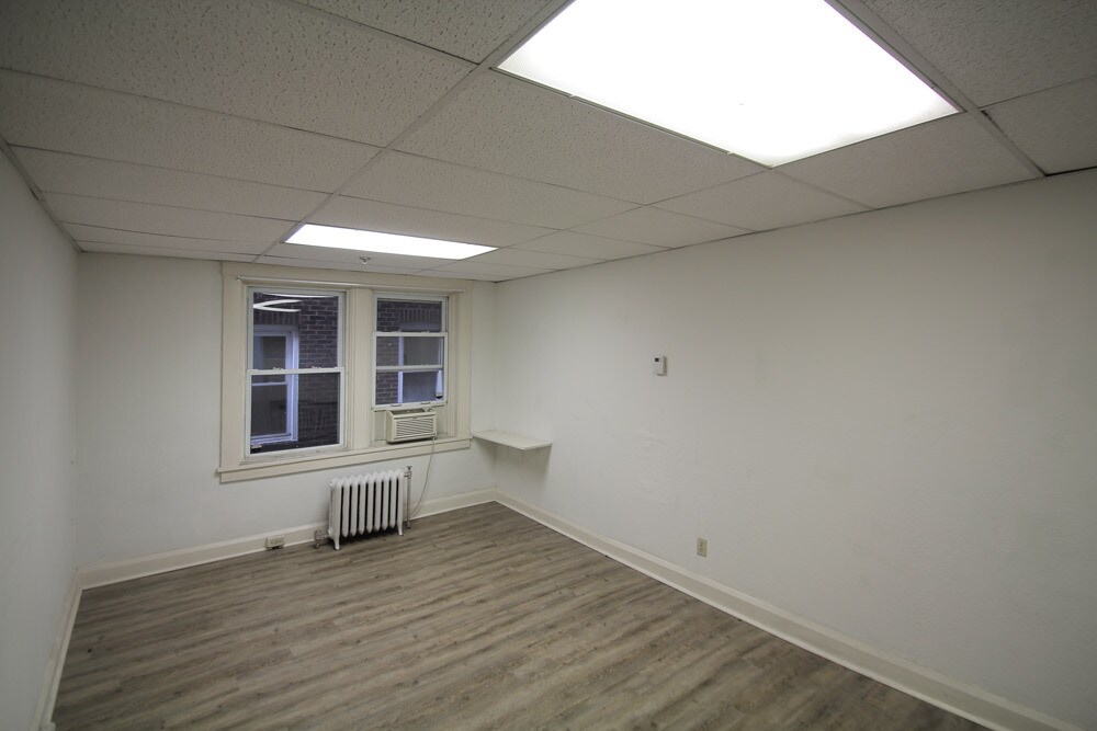 Building Photo - 505 South Ave