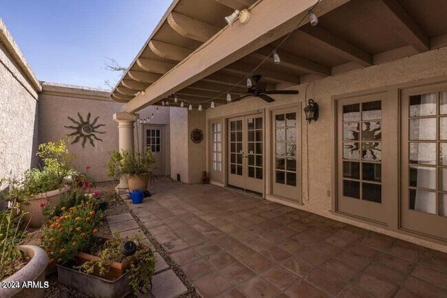 Building Photo - 7230 E Arlington Rd