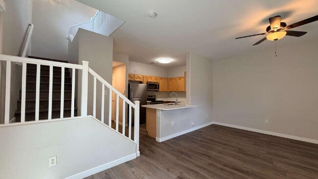 Building Photo - 1567 S Avocet St