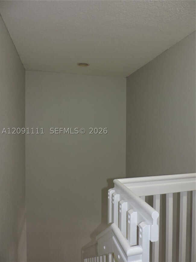 Building Photo - 1408 SE 26th Ct