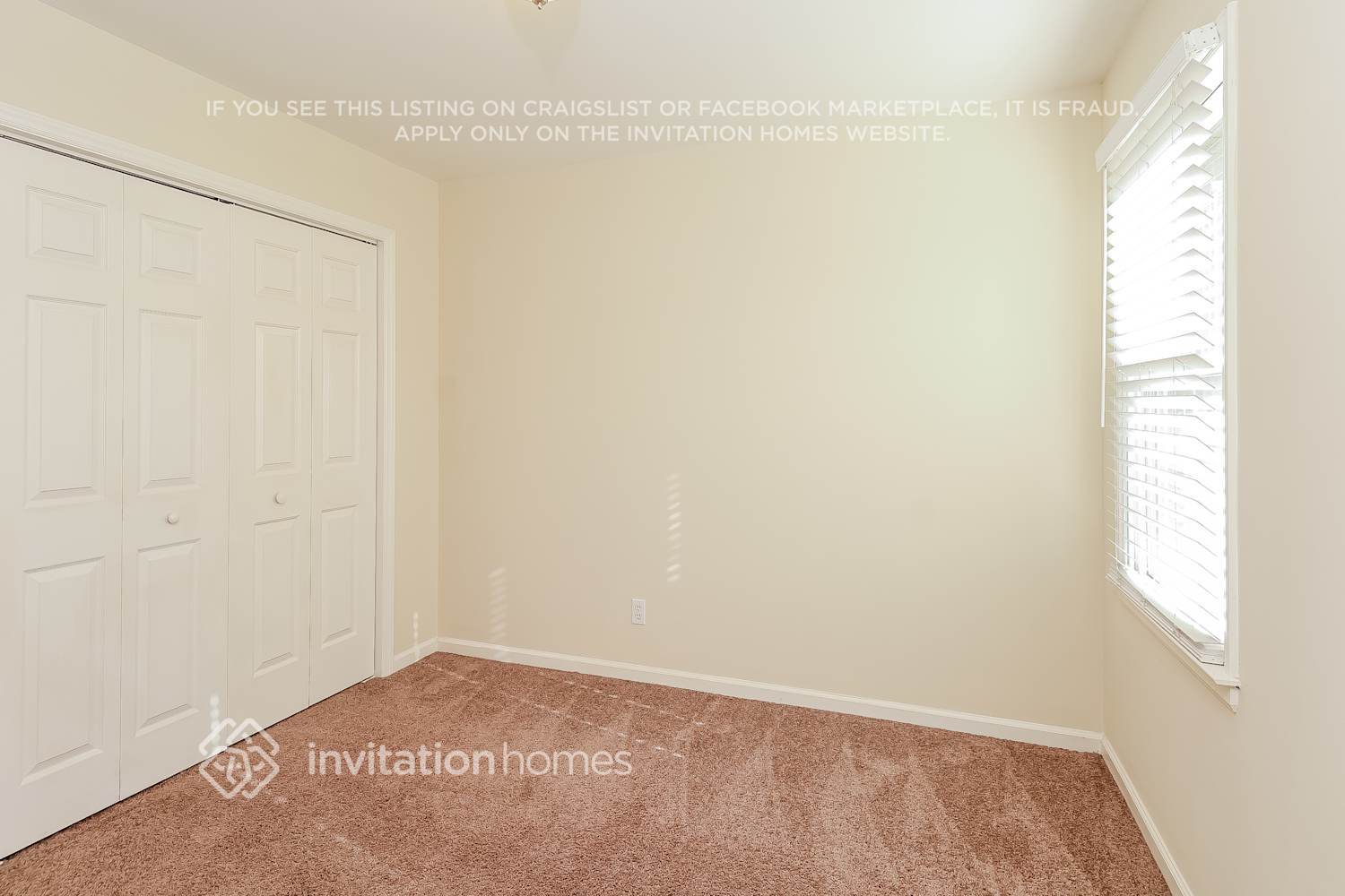 Building Photo - 1811 Southridge Dr