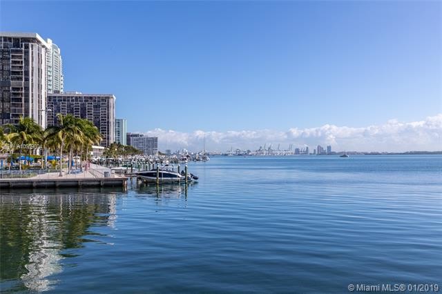 Building Photo - 2201 Brickell Ave