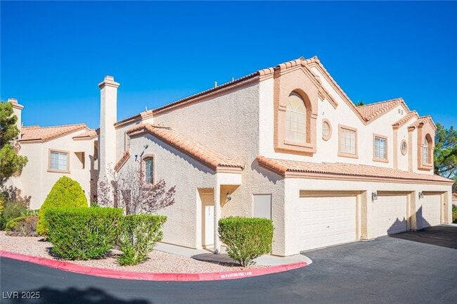 Building Photo - 8301 Boseck Dr