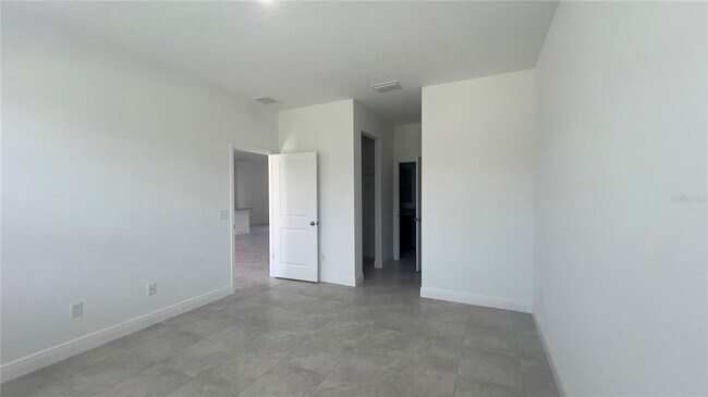 Building Photo - 16390 SW 17th Terr Rd