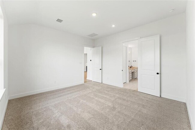 Building Photo - 29751 Burcreek Ln