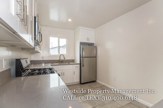 Building Photo - 1270 W 39th St