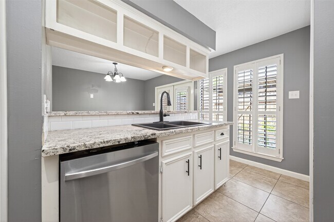 Building Photo - 6700 Richardson Rd