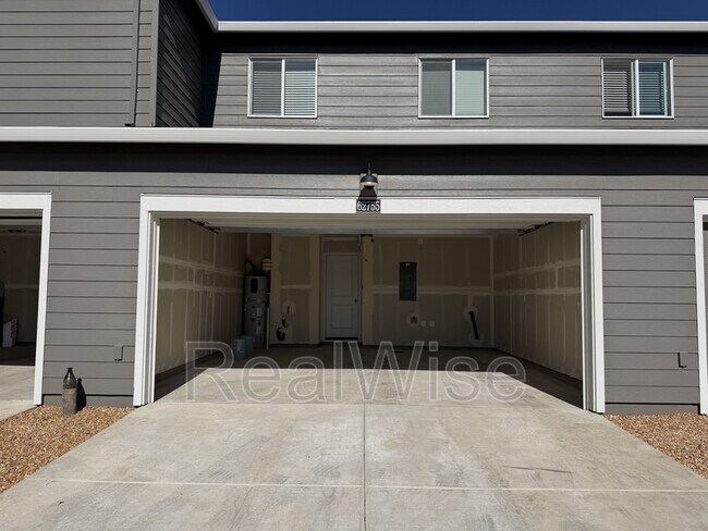 Building Photo - 62755 Eagle Rd