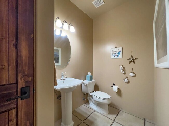 Building Photo - Beautiful Rancho Viejo Townhouse (Emory Pass)