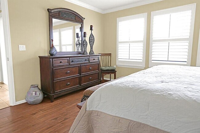 Building Photo - 113 Monument Hill Trail