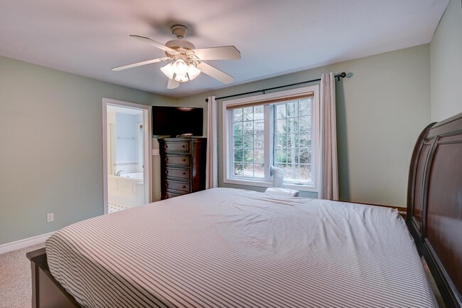 Building Photo - 28 Grachen Dr