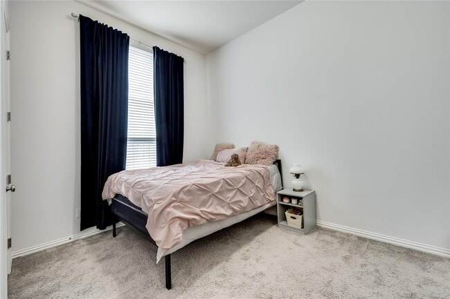 Building Photo - 7705 Pace Ravine Dr