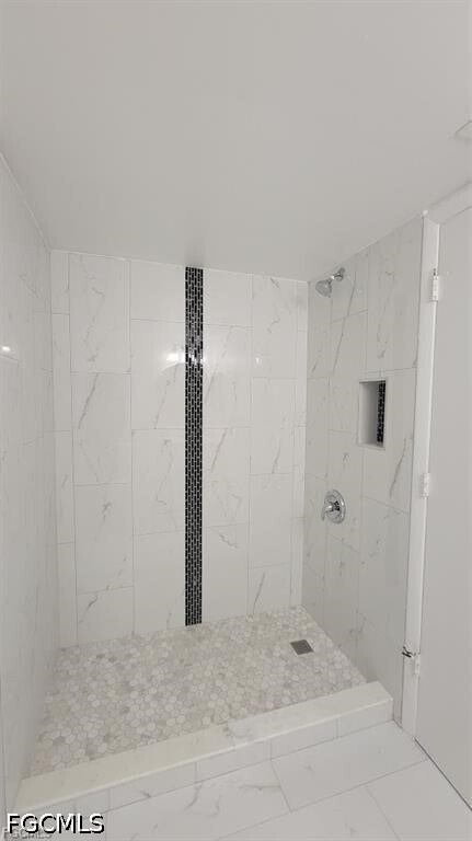 Building Photo - 1064 Villa Dr