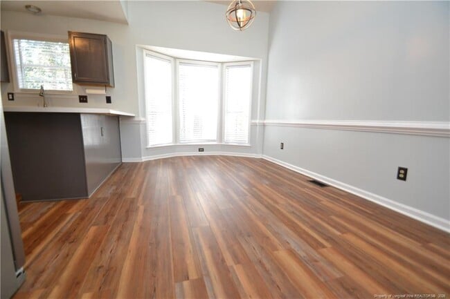 Building Photo - 4208 Loon Ln