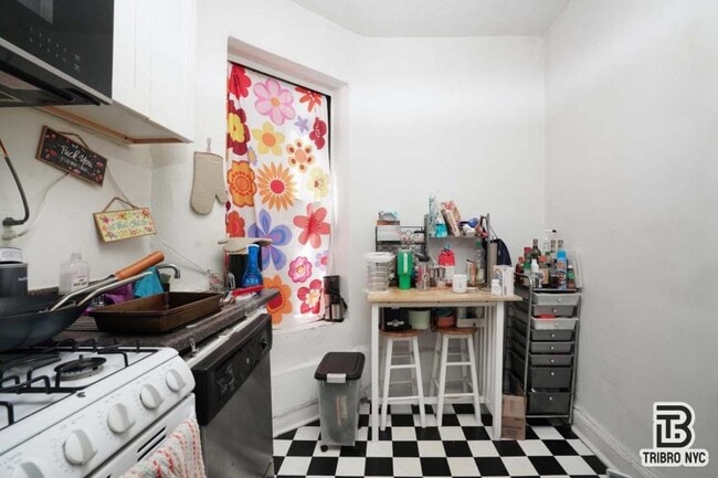 Building Photo - 2 bedroom in New York NY 10029