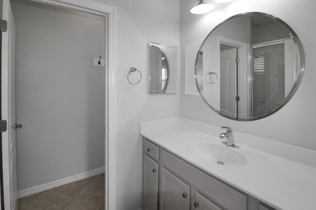 Building Photo - Milano Annual Home for Rent