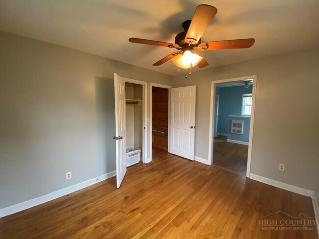 Building Photo - 417 Will Vannoy Rd