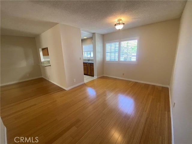 Building Photo - 2931 Plaza del Amo