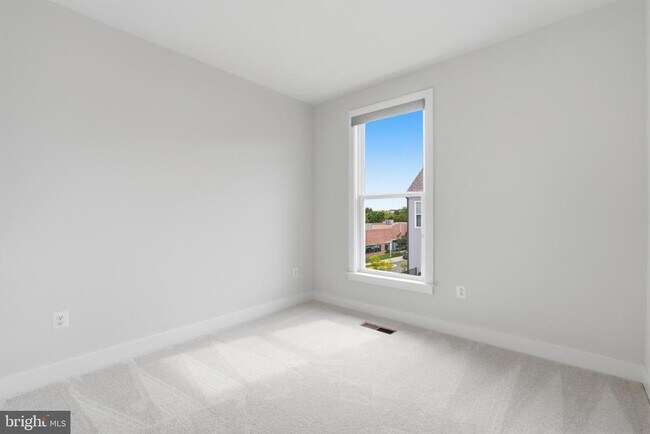 Building Photo - 2389 Liberty Lp