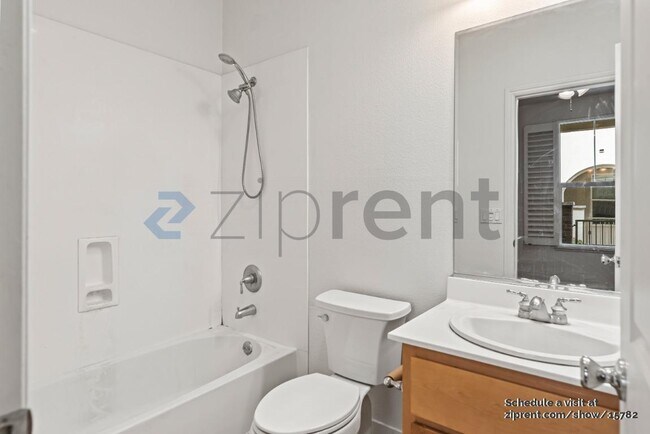 Building Photo - 4 Muller Pl