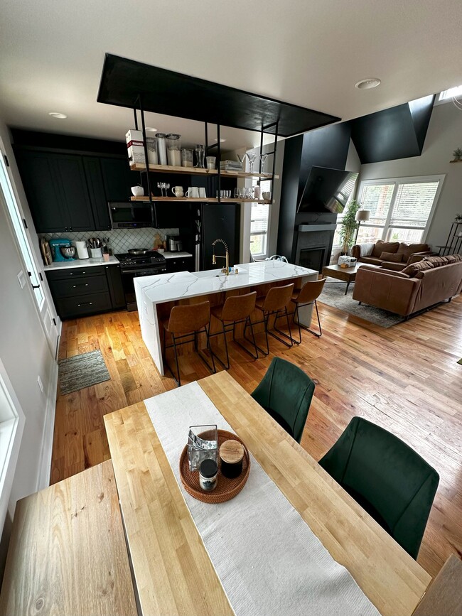 Kitchen/Dining - 1198 8th St