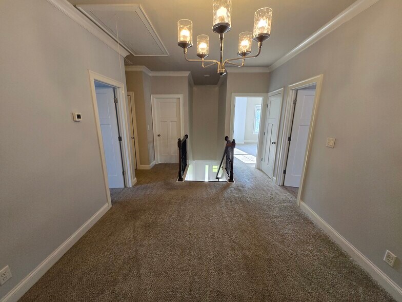 Building Photo - 10846 Prairie Lake Dr