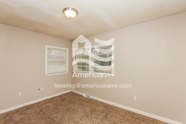 Building Photo - 3644 Meadow Ln