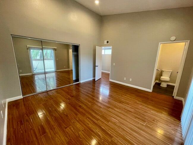 Building Photo - 2027 S Campus Ave