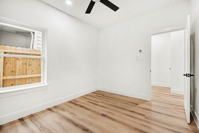 Building Photo - 119 Milby St