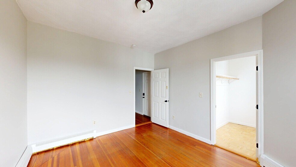 Building Photo - 165 Hichborn St