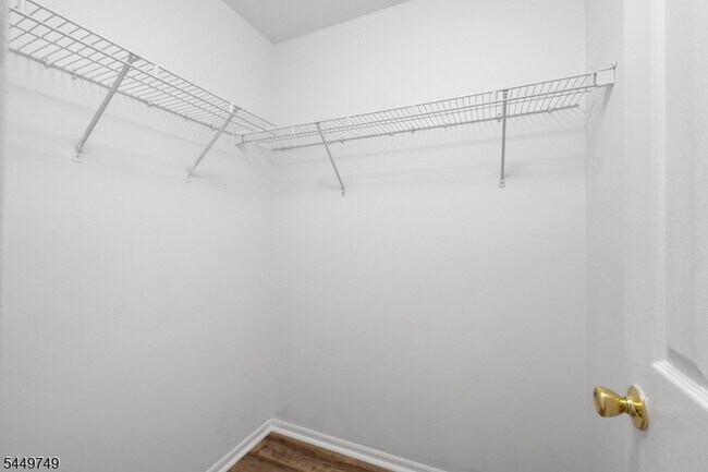 Building Photo - 53 Dewitt Ln
