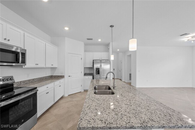 Building Photo - 15019 Palamos Cir