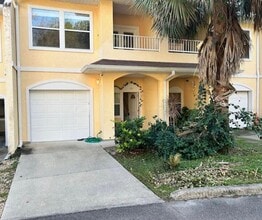 Building Photo - 542 NW 39th Rd