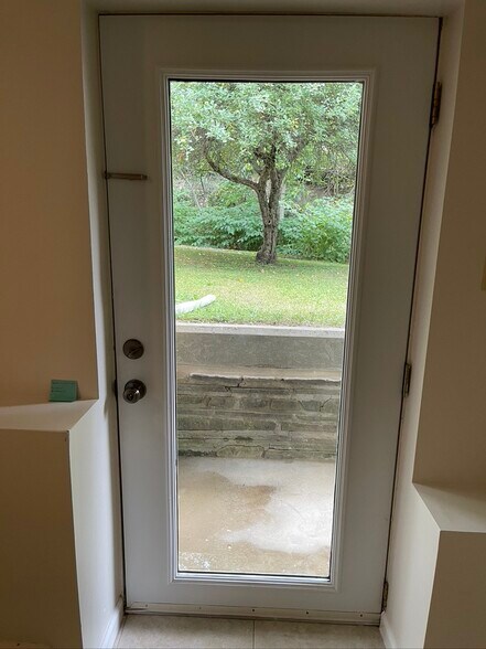 Building Photo - 24 Forest Hills Dr