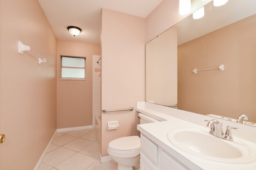 Building Photo - 1254 Countrywind Dr