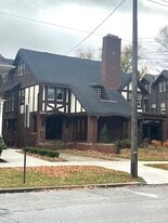 Building Photo - 555 W 6th St