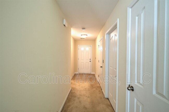 Building Photo - 112 Stream Crossing Way