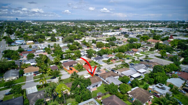 Building Photo - 6126 SW 19th St