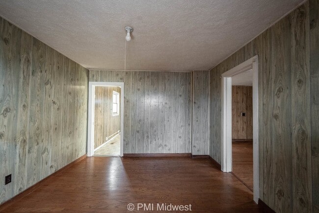 Building Photo - "Charming 1-Bedroom Retreat in Kokomo – Cozy 600 Sq Ft with Modern Comforts!"