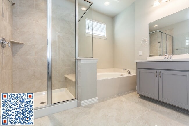 Building Photo - Adorable 3 Bedroom Townhouse-- Coming Soon!