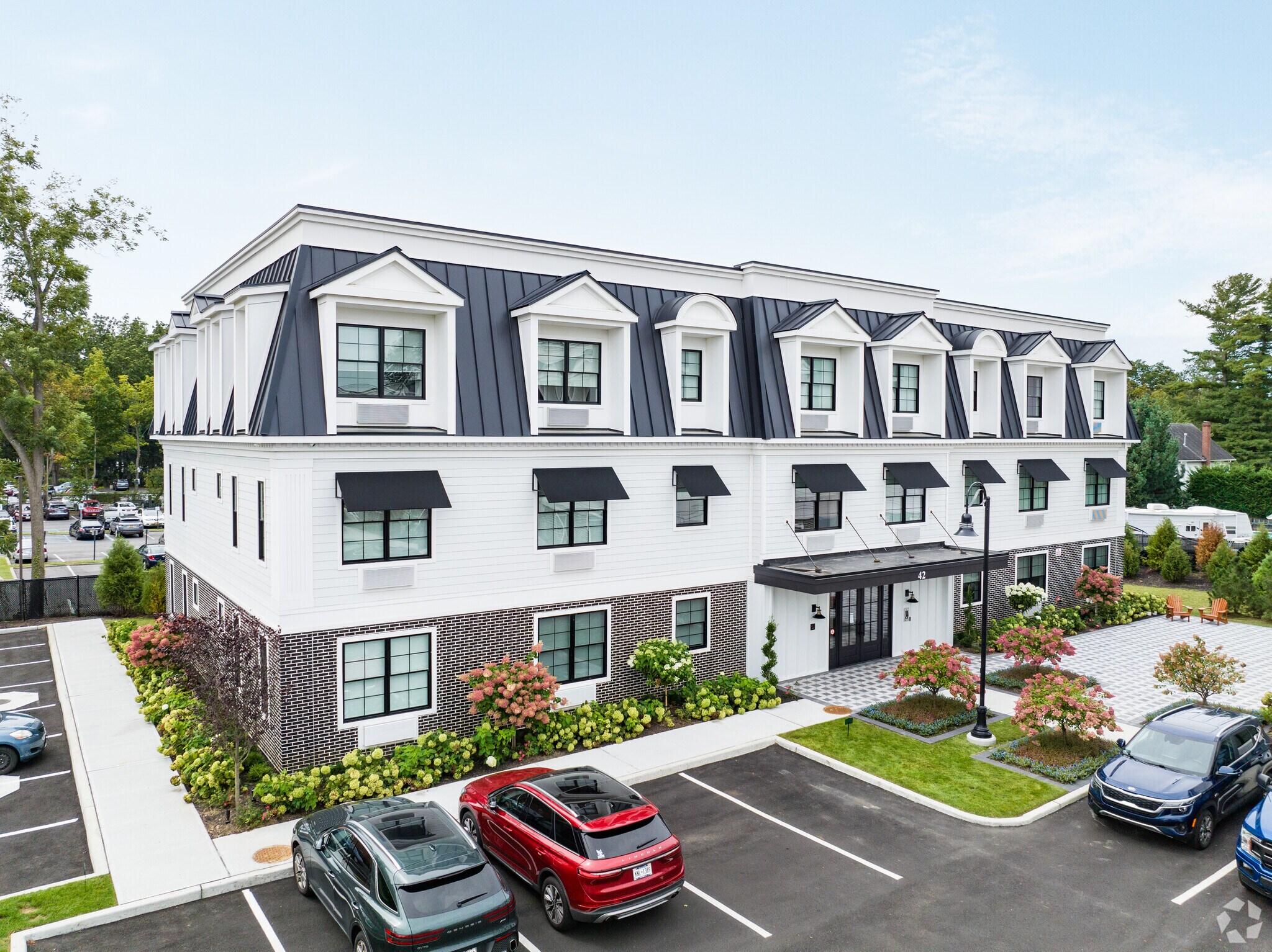 The Lofts at Maple & Main 102 W Main St Smithtown NY 11787 Apartment Finder