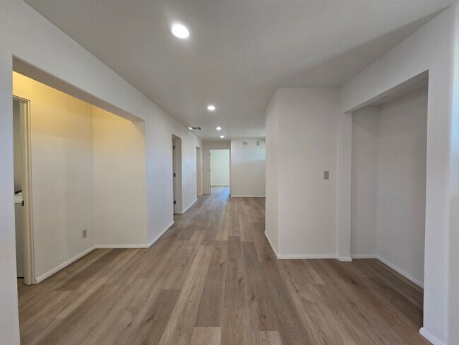 Building Photo - 18340 US 84