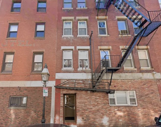 Building Photo - 23 Fleet St